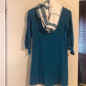 Cute dress with scarf